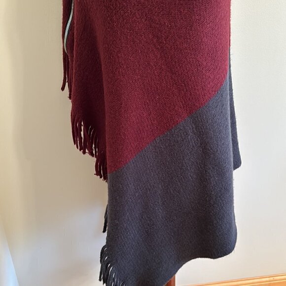 Burgundy and Gray Fringe Poncho with Zipper - Picture 3 of 10